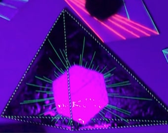 Tetrahedrons Vs Cubes: KGeotex and Spiders