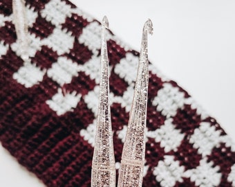 Enamel Brooch approximately 30mm Crochet Hook “Hookers” - Crochet Flair -  Yarn Lover - Crafter Bling - Pin - Gift – Accessory - Knit