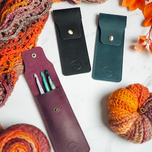 Crochet Hook Travel Pouch - Leather hook holder - Ophire Co.