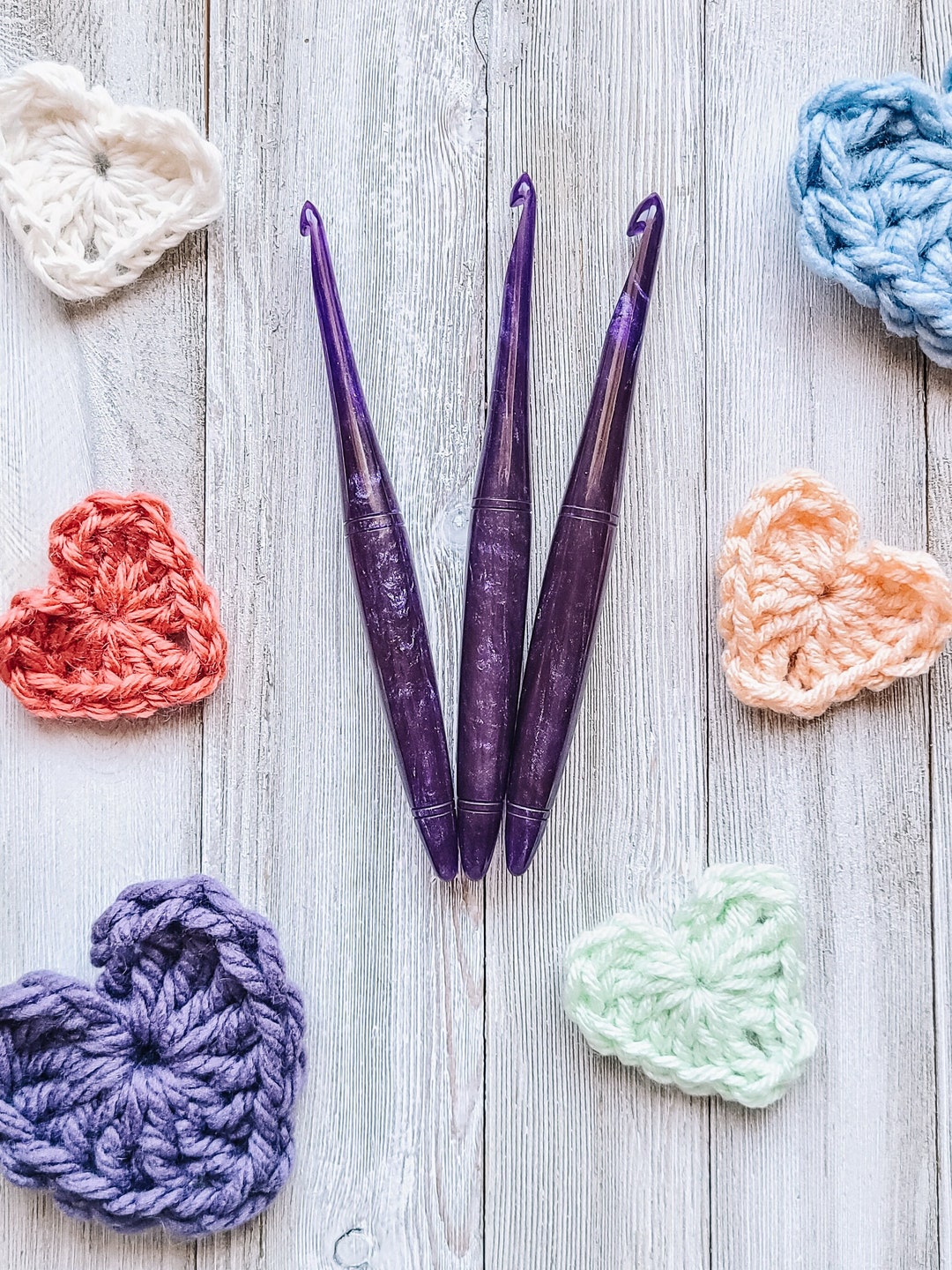 Curved Crochet Hook Set Includes 8 Hook Sizes, Ergonomic Crochet