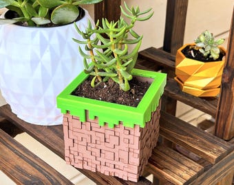 Minecraft Inspired Grass Block Succulent Planter Pot with Drain Hole & Saucer - 3D Printed