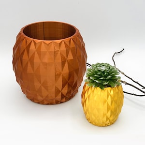 Pineapple Pot - Succulent Planter - Drain & Saucer Options - Custom Colors - 3D Printed