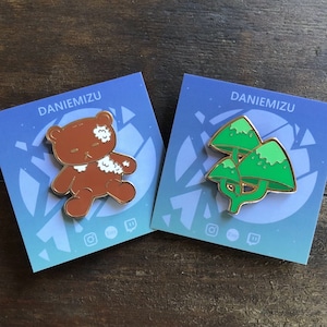 Risk of Rain 2 Items Enamel Pins Bungus Tougher Times Risk of Rain Pins Items Glow in the Dark Enamel Pins Mushroom Teddy Bear Enamel Pin