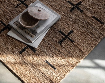 Tappeto intrecciato a mano, tappeto in iuta con fibre naturali, tappeto di design con segno più, tappeto per soggiorno, tappeto per cucina e tavolo da pranzo, tappeto su misura