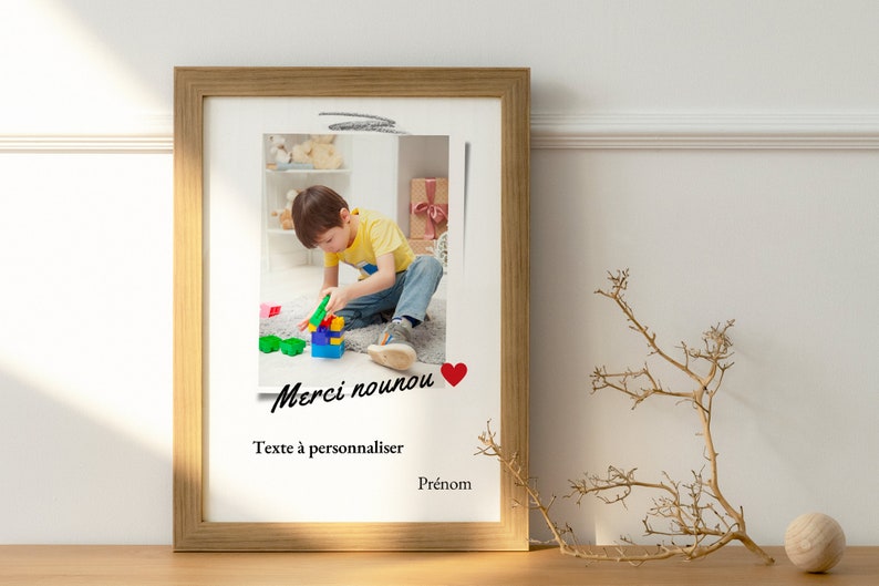 Frame with printed poster to personalize with photo to thank your nanny image 1