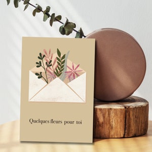 Carte illustration d'une enveloppe florale pour offrir ou à encadrer