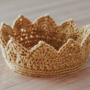 Crochet PATTERN Fairytale Birthday Crown-Digital Download PDF (newborn-adult sizes)