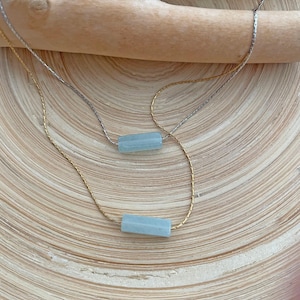 Aquamarine Minimalist Necklace, Aquamarine Birthstone , Floating Aquamarine Stone necklace, Birthday Gift for Her, Aquamarine Jewelry