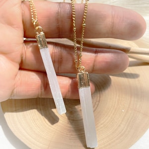 Selenite Minimalist Crystal Necklace 14K Gold Plated, Gemstone Jewelry for Her, Selenite Dainty Necklace , Crystal Necklaces