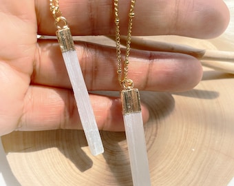 Selenite Minimalist Crystal Necklace 14K Gold Plated, Gemstone Jewelry for Her, Selenite Dainty Necklace , Crystal Necklaces