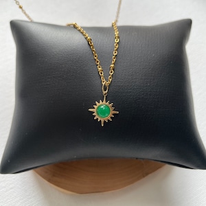 Jade Sun Necklace, Tiny  Jade Star Pendant Necklace, Celestial jewelry, gold necklace, dainty necklace, birthday gift for her, jewelry gift