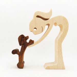 Femme et caniche