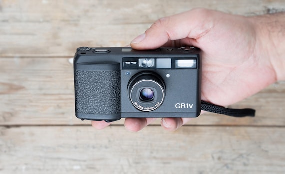 RARE BOXED Ricoh Gr1v Date / 28mm F/2.8 Lens / Black 35mm