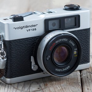 Voigtlander Vf 135 / 40 mm f/2,3 Color-Skoparex Lens / Silver Compact Rangefinder 35mm Point and Shoot Film Camera image 7