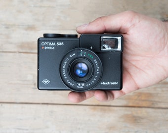 Agfa Optima 535 Sensor Electronic + Braun Flash / Agfa Solitar 40mm f/2.8 Lens / 35mm Zone Focus Point & Shoot Film Camera / TESTED