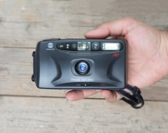 Minolta Riva AF35C 35mm Film Camera 35mm f/4 Lens – Tested Autofocus Point and Shoot