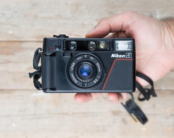 Nikon L35AD / Nikon L35AF / 35mm F/2.8 Lens / 35mm Point and Shoot