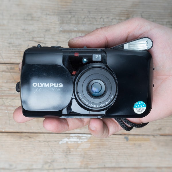 Olympus μ MJU (Stylus) Zoom / 35-70mm f4.5-6.9  Zoom lens / Black 35mm Point & Shoot Film Camera / TESTED
