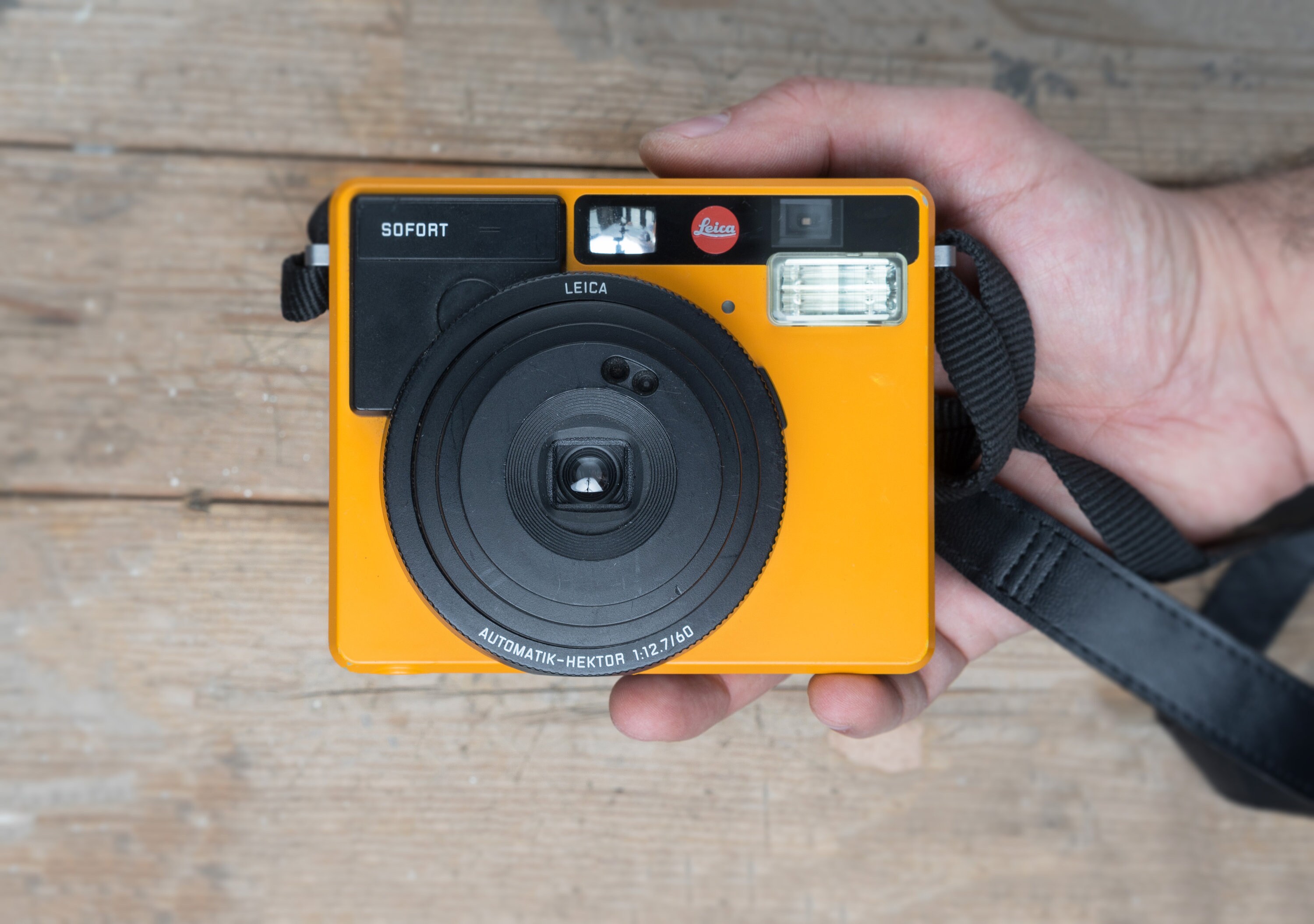 Leica Sofort / 60mm F/12.7 Leica Automatik-hektor Lens / Orange 