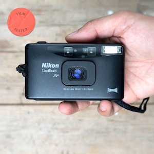 ニコン ズーム パノラマ 600 AF: 35 mm ポイント＆シュート フィルムカメラ - マクロレンズ
