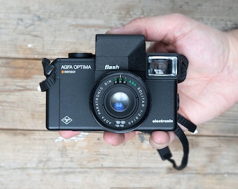 Leica C3 Film Camera: Vario Elmar 28-80mm Zoom Lens, Silver