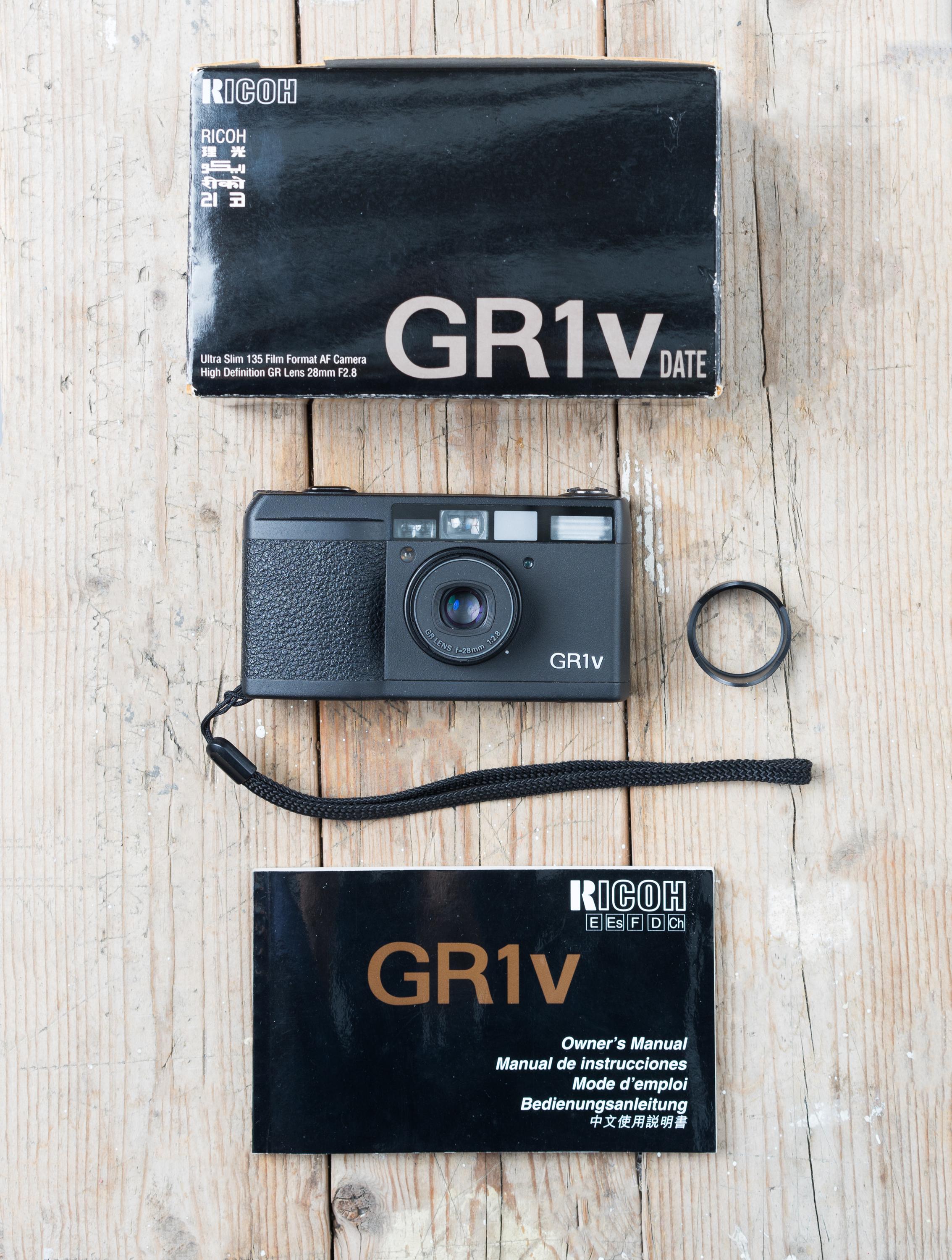RARE BOXED Ricoh Gr1v Date / 28mm F/2.8 Lens / Black 35mm RARE BOXED Ricoh Gr1v Date / 28mm F/2.8 Lens / Black 35mm