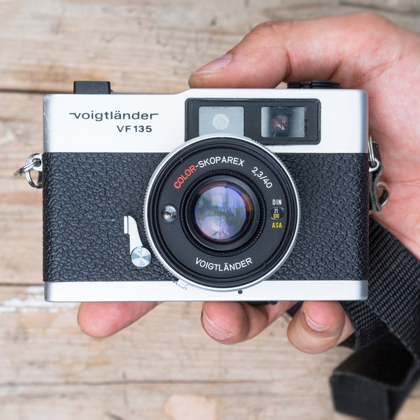 Voigtlander Vf 135 / 40 mm f/2,3 Color-Skoparex Lens  / Silver Compact Rangefinder 35mm Point And Shoot Film Camera