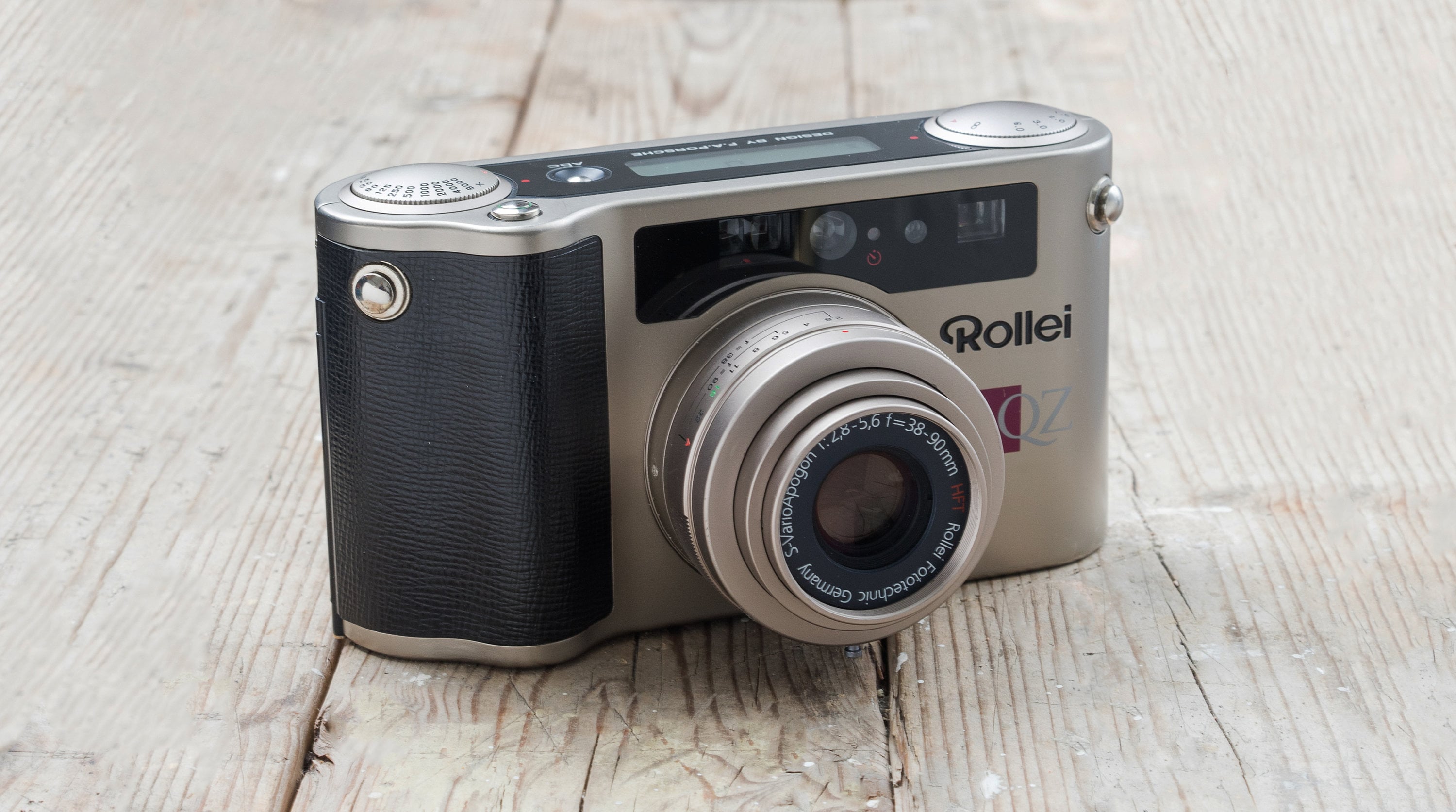 Rollei QZ 35T コンパクトフィルムカメラ The Rollei QZ 35T: In Operation