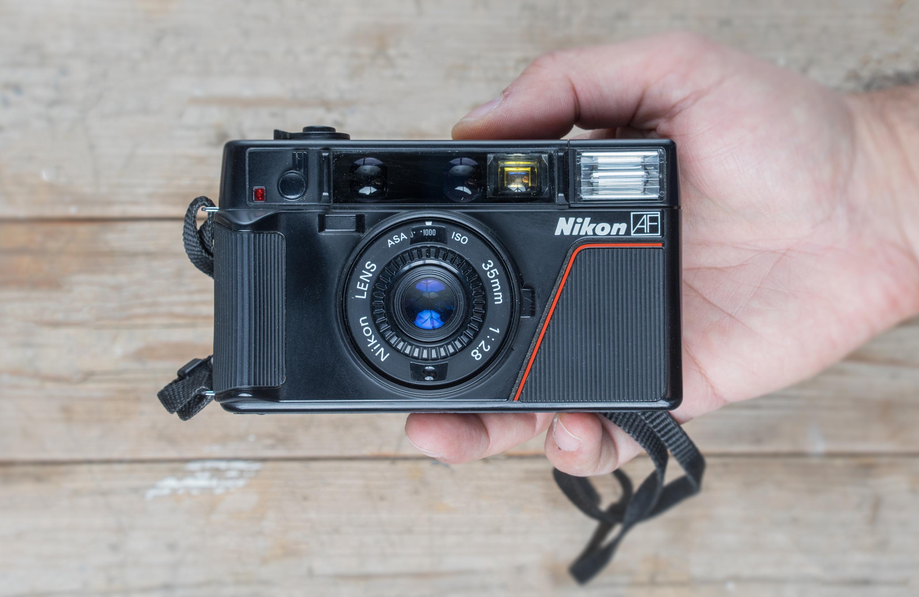 Nikon L35AD フィルムカメラ ピカイチ ジャンク 35mm f/2.8 Nikon