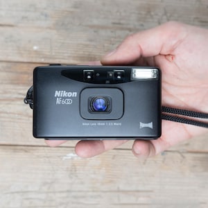 希少・広角28mm銘玉｜Nikon AF600 PANORAMA フィルムカメラ ニコンミニ】Nikon AF600 QD レビュー | 収差Love