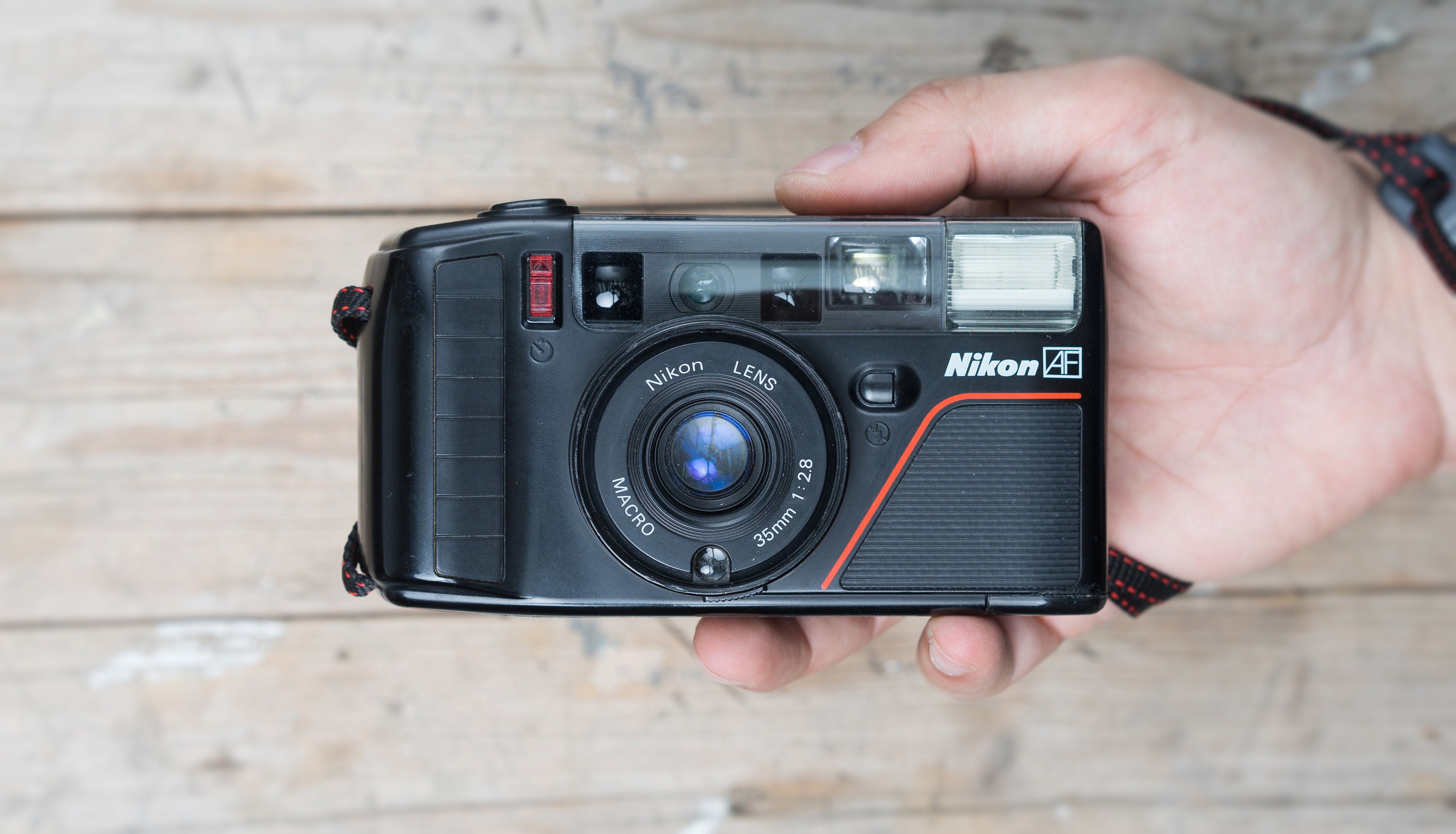 Nikon L35af Canon Af 35 M Point And Shoot Film Camera 35mm Nikon