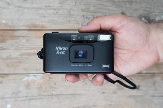 Nikon af600 deals