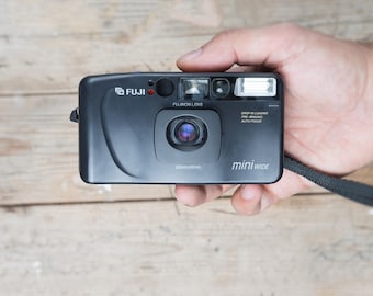 Fuji DL-500 Mini Wide: 28/45mm Dual Lens 35mm Film Camera - Tested