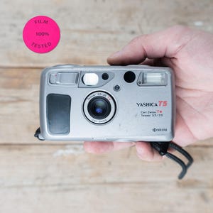 RARE  Yashica T5   / Yashica T Proof / Carl Zeiss Tessar T* 35mm f/3.5 lens / Silver Autofocus Compact 35mm Point and Shoot Camera / TESTED