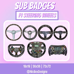 Può includere: Sei diversi design di volante per l'utilizzo come badge di abbonamento Twitch o YouTube. I design sono in bianco e nero, con alcuni accenti colorati. I badge sono disponibili in tre dimensioni: 18x18, 36x36 e 72x72. Il testo "SUB BADGES" e "F1 STEERING WHEELS" è nella parte superiore dell'immagine. Il testo "@NicBexDesigns" è nella parte inferiore dell'immagine.