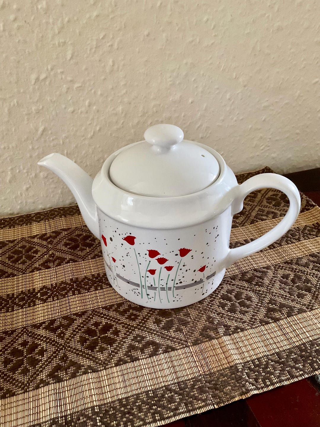 Vintage Coloroll Kilncraft Teapot-red Tulip Floral Design-1980s Retro ...