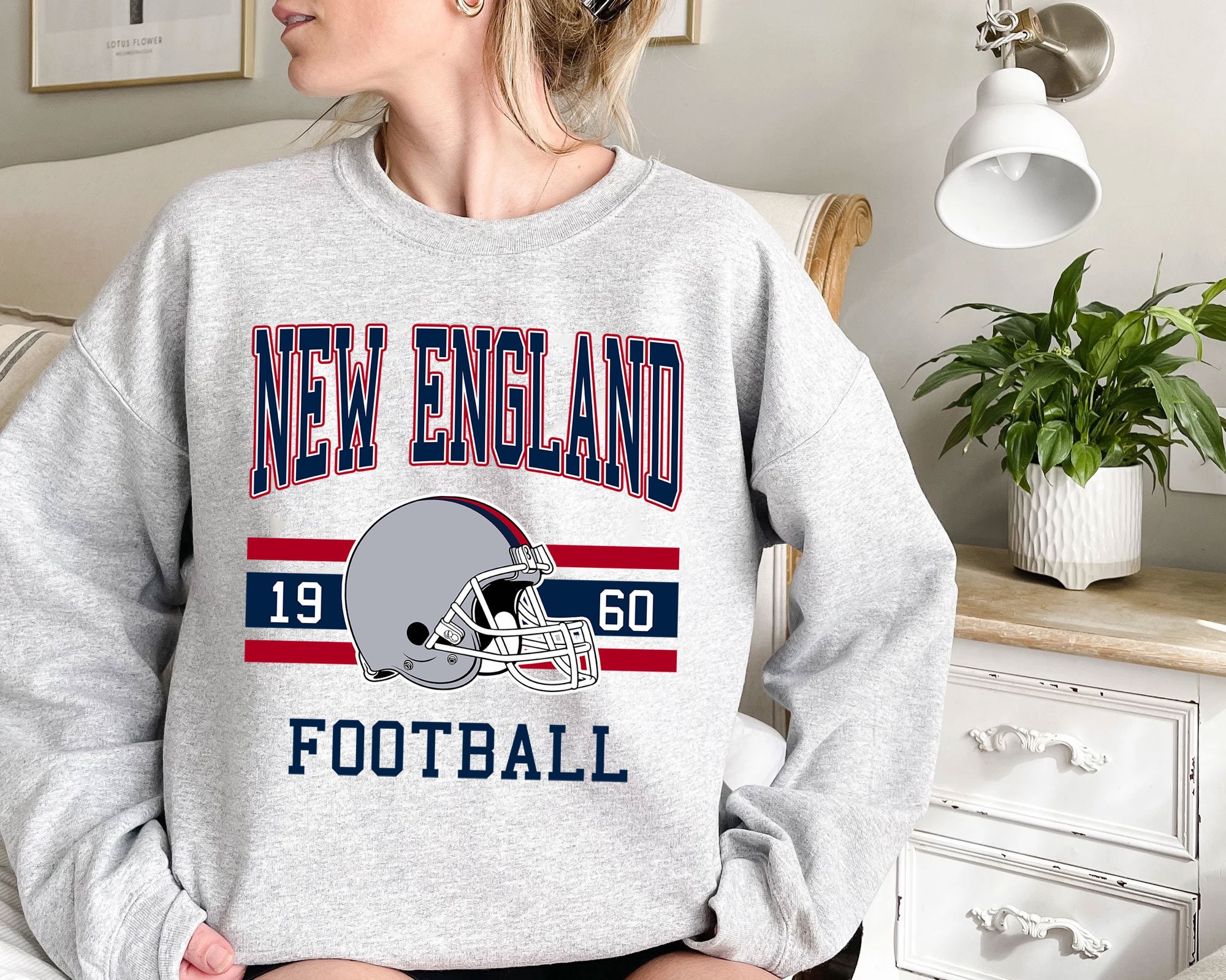 Discover New England Football Sweatshirt, Vintage Retro New England Football Crewneck Sweatshirts