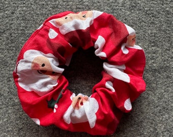 Festliches Weihnachtsmann Scrunchie aus Baumwolle | Weihnachten Haar-Accessoire