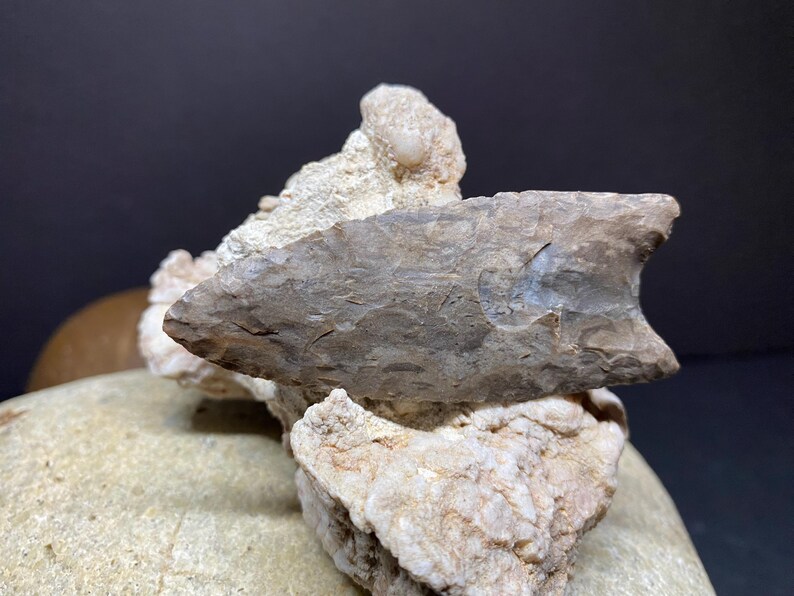 Authentic Fluted Clovis Projectile Point Ancient Paleoindian Arrowhead