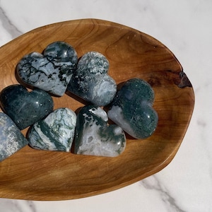 Moss Agate Heart Palm Stone: Crystal Carving, Meditation Gift
