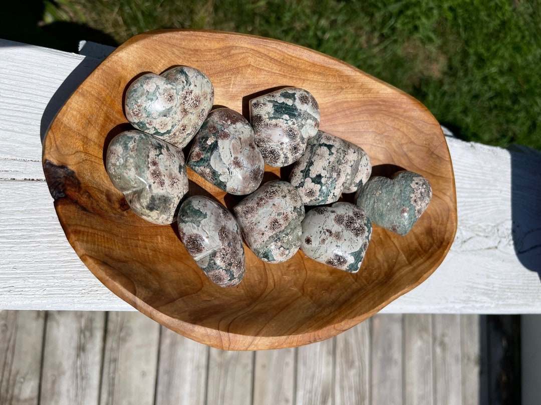 1 Flower Rhyolite Heart Palm Stone - Etsy