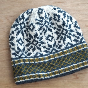 Sonnavind Hat Knitting Pattern, Norwegian Colorwork Beanie (PDF Pattern)