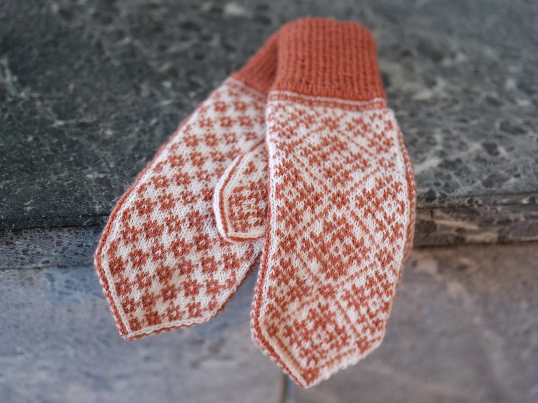 Capella Mittens Knitting Pattern: Norwegian Selbu Star Design (PDF ...