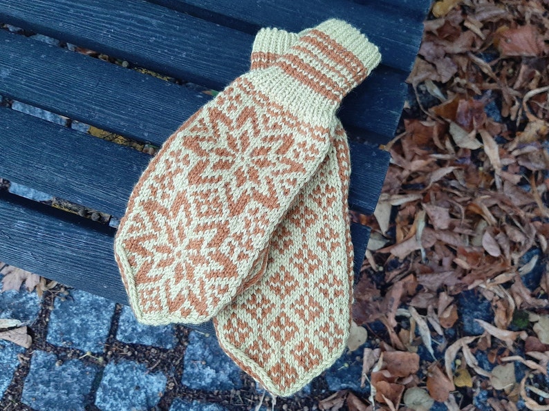 Fjellsol Mittens Knitting Pattern: Norwegian Selbu Star Design (PDF ...