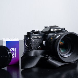 Chinon CE-4s + SMC Pentax A 1.7 50MM + ILFORD HP5 Plus 400 (35mm-Film-Kamera-Bundle)