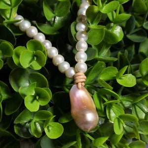 Natural White Round Pearl Necklace With Large Pink Baroque Pendant, Genuine Pearl Leather Choker Bridesmaid Mother&#39;s Day Gift