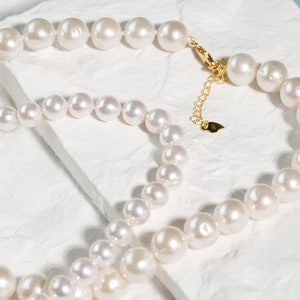 Natural White Round Pearl Necklace, Hand Knotted Genuine Top Quality Pearl Choker Necklace With Gold Clasp Bridesmaid Mother's Day Gift image 2