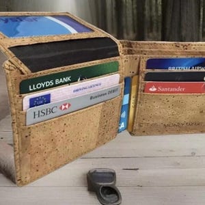 Herren Designer Natural Cork Vegan Wallet RFID-Sperrschild-Kartenhalter, handgefertigt aus nachhaltigem, umweltfreundlichem Kork