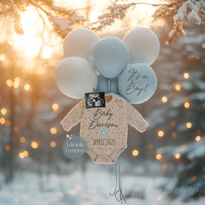 Anuncio de bebé varón en invierno, anuncio mágico de embarazo navideño, revelación de género con globos azules, plantilla digital editable para niño de Año Nuevo