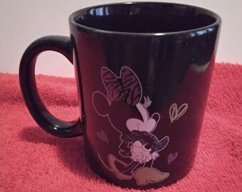 Disney Minnie Mouse Ceramic Cup/Mug w/Signature inside Black